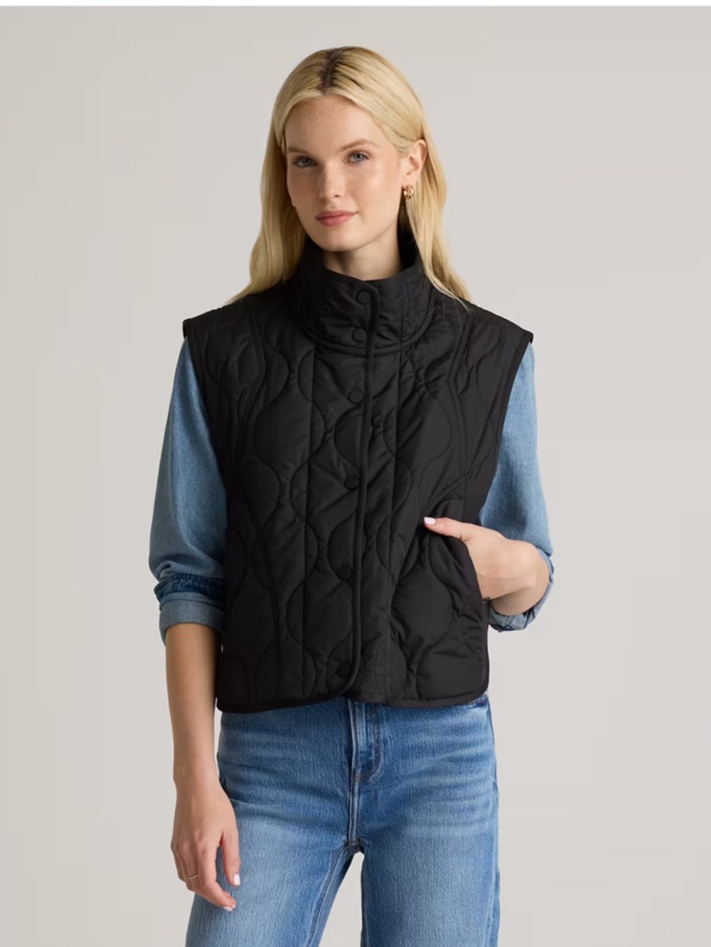 Stylish & Warm Quince Featherless Quilted Puffer Vest - Black Medium EUC